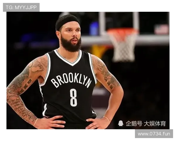 德隆退役后跨界登上拳击擂台